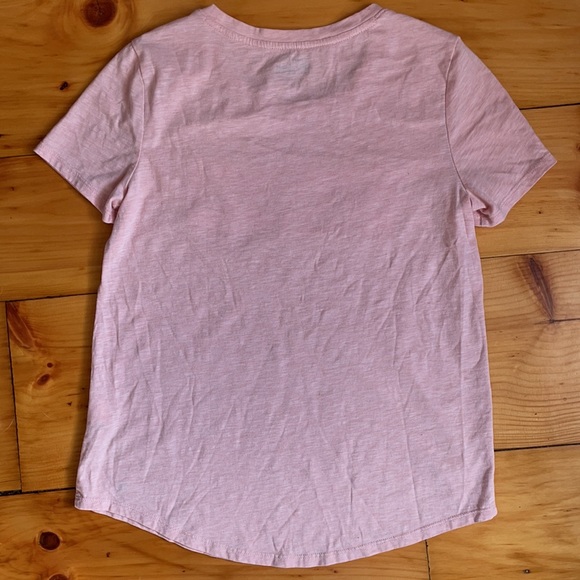 3 for $15🚨 Tommy Hilfiger Tee - Picture 4 of 4